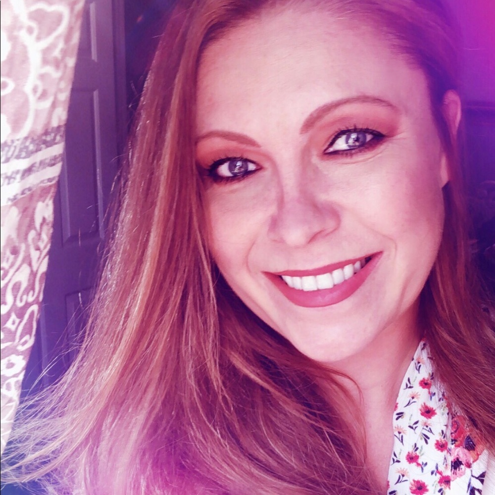 Meet your Posher, Jennifer